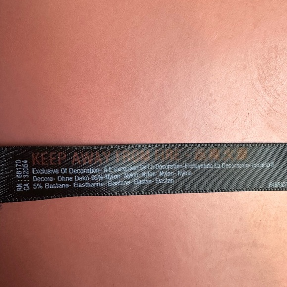 Anthropologie ruffle top - Picture 11 of 11